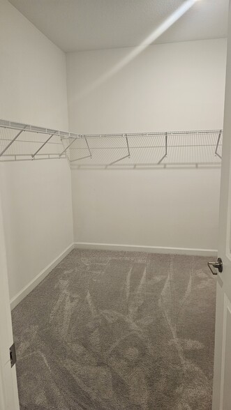 Building Photo - 537 SE Fascino Cir