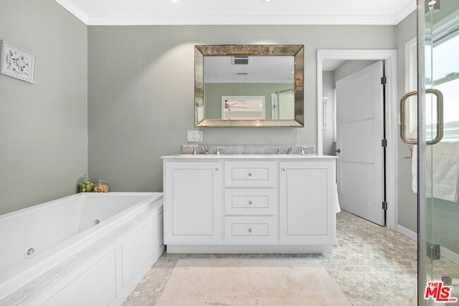 Building Photo - 5838 Abernathy Dr