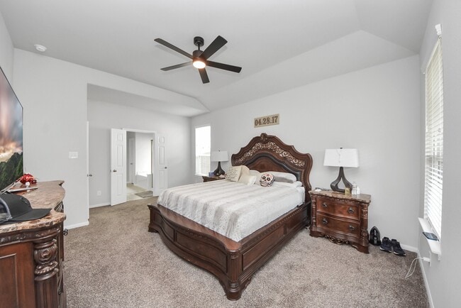 Building Photo - 8819 Cabin Loft Ln