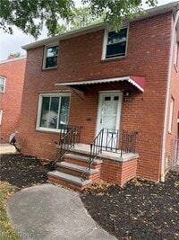 Building Photo - 9725 S Highland Ave