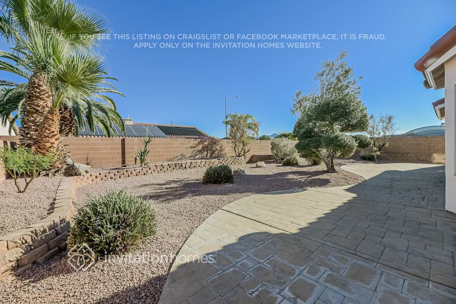 Building Photo - 1731 Mt Tremblant Ave