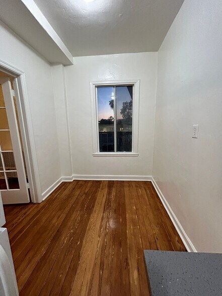 Building Photo - 1523 N McCadden Pl