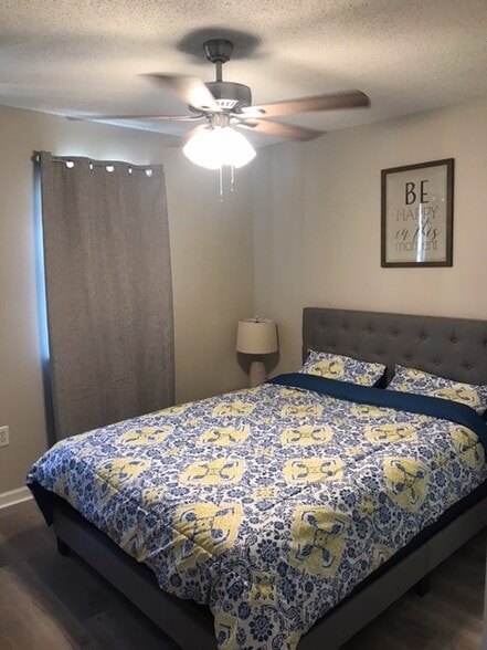 Building Photo - 614 3rd Ave S