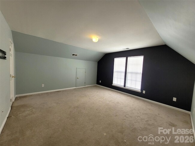 Building Photo - 2728 Sunberry Ln NW