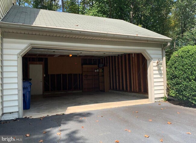 Building Photo - 5606 Light Infantry Dr