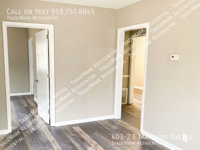 Building Photo - 403 E Maynard Ave