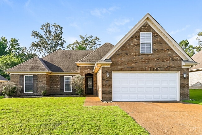 Primary Photo - 2639 Cherry Tree Dr
