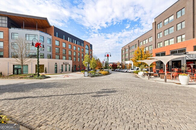 Building Photo - 255 High St