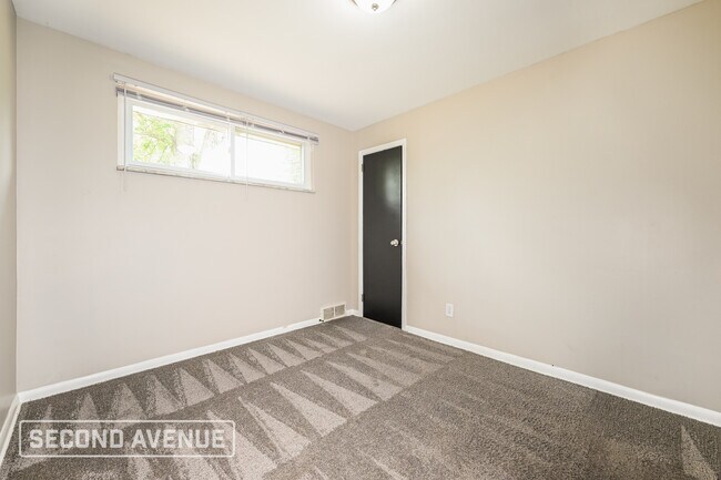 Building Photo - 206 Dawkins Dr