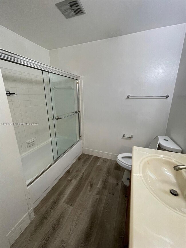 Building Photo - 8237 NW 8th Ct