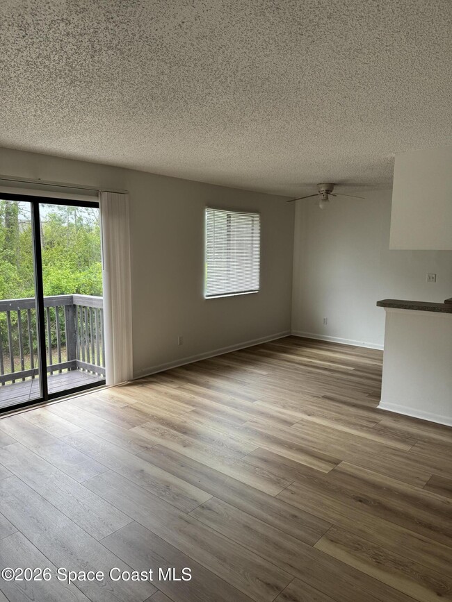 Building Photo - 421 Mercury Ave SE