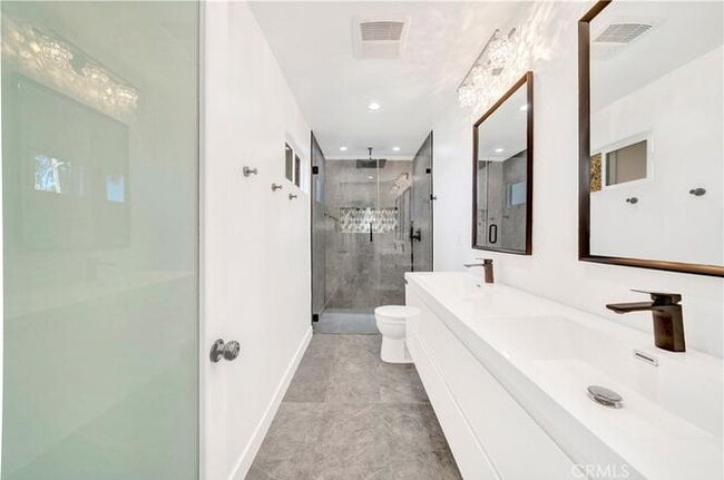 Building Photo - 5356 Forbes Ave