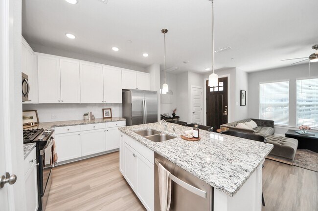 Building Photo - 5300 Berkeley Knl Cir