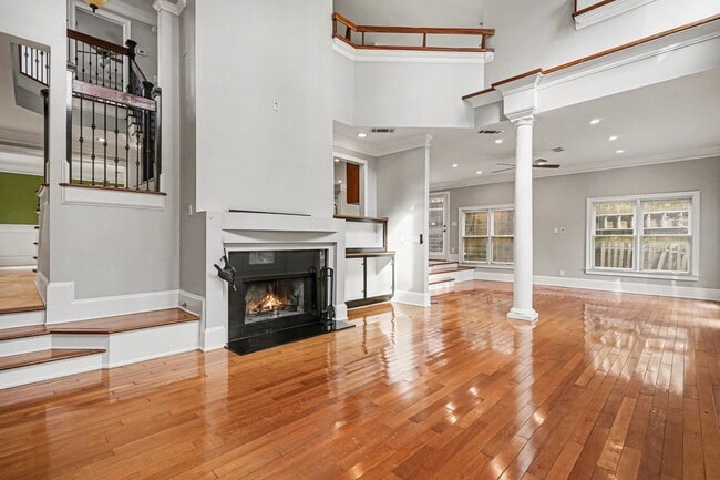 Building Photo - 1917 N Decatur-UNIT B