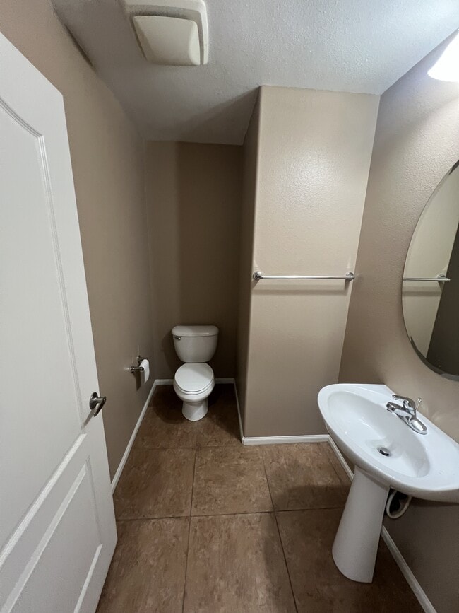 Building Photo - 30505 Canyon Hills Rd