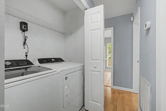 Building Photo - 5812 Gentle Wind Dr