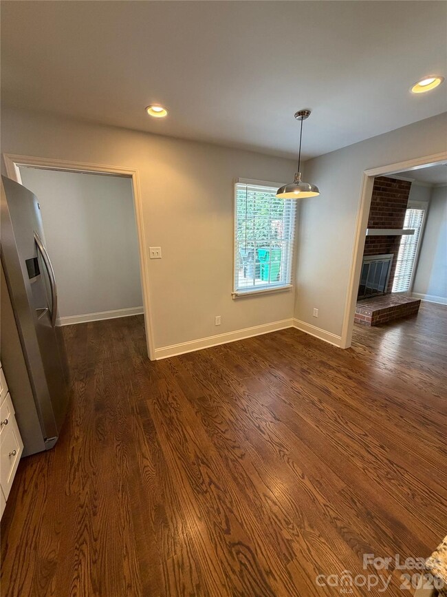 Building Photo - 6648 Bunker Hill Cir
