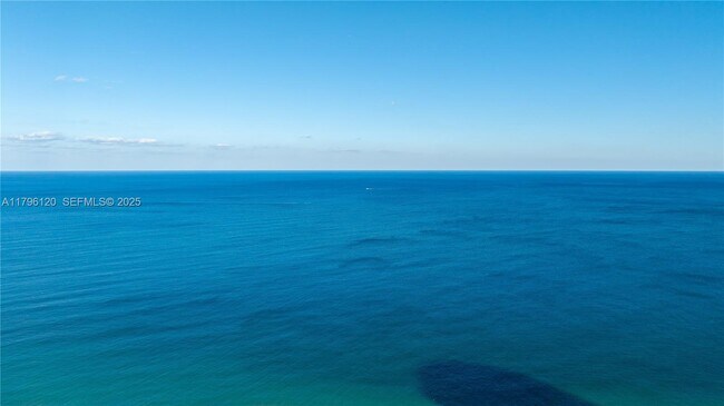 Building Photo - 2101 S Ocean Dr