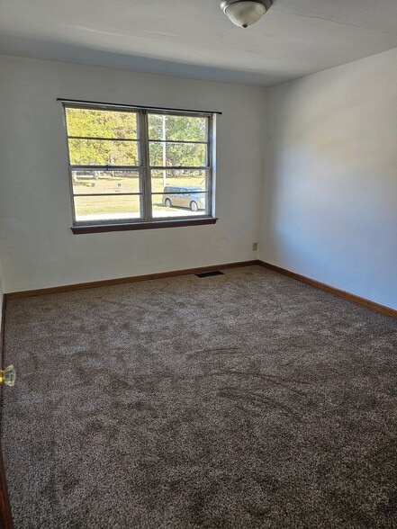 Building Photo - 2900 Sheridan St