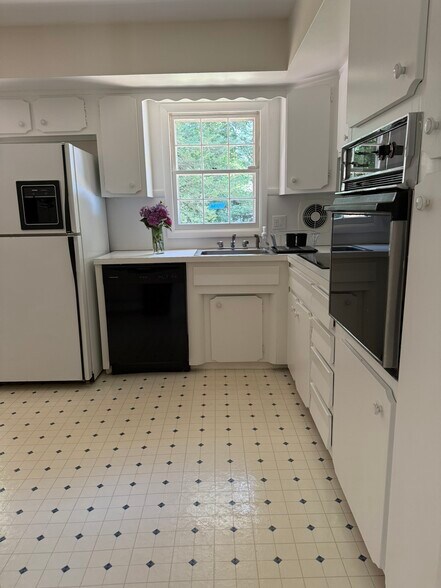 Kitchen - 38 Nursery St