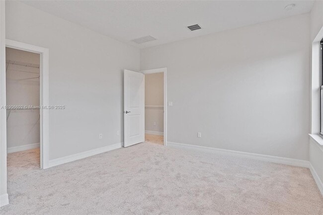 Building Photo - 4443 Providence Wy