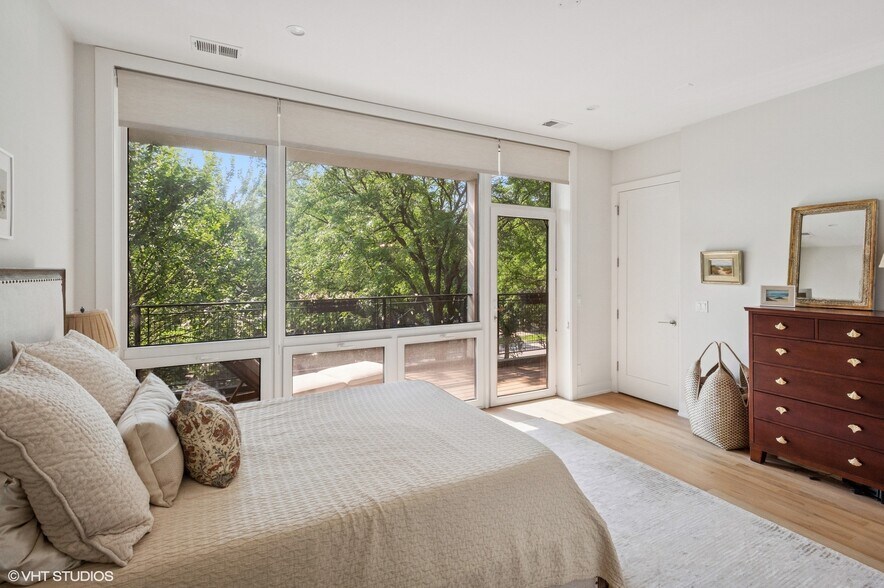 Building Photo - 1753 N Kedzie Ave