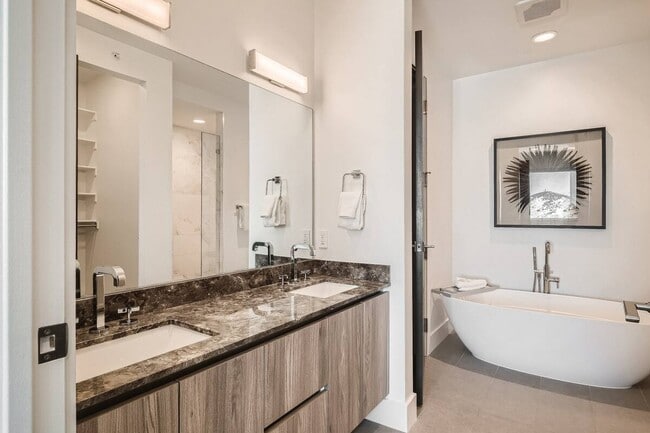 Building Photo - 2752 W High Mountain Rd