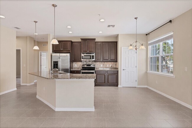 Building Photo - 18206 Creekside Preserve Loop