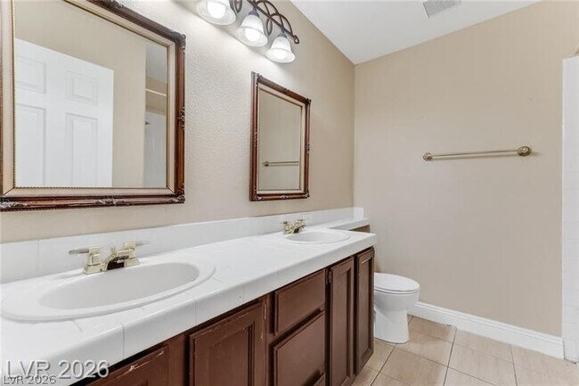 Building Photo - 7 Crown Valley Dr