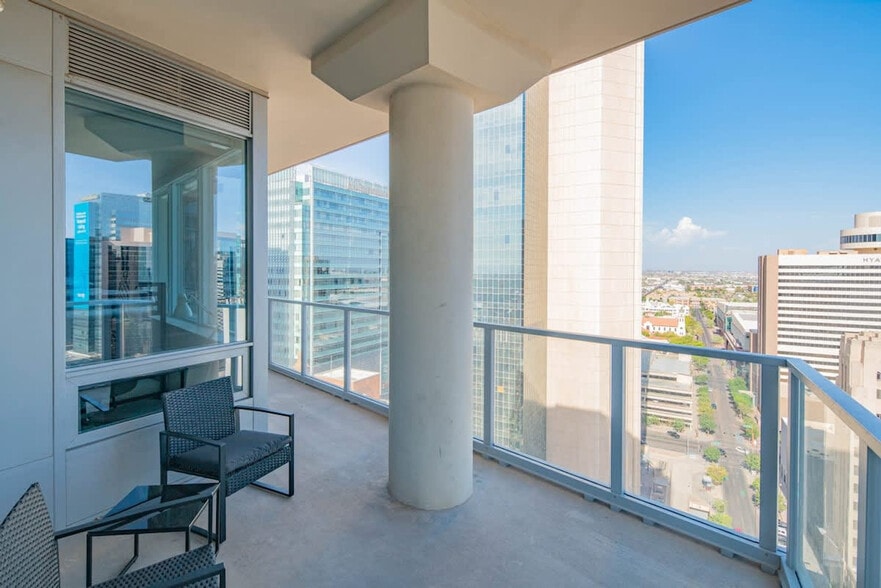 Building Photo - 44 W Monroe St