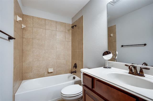 Building Photo - 1628 Falconet Ct