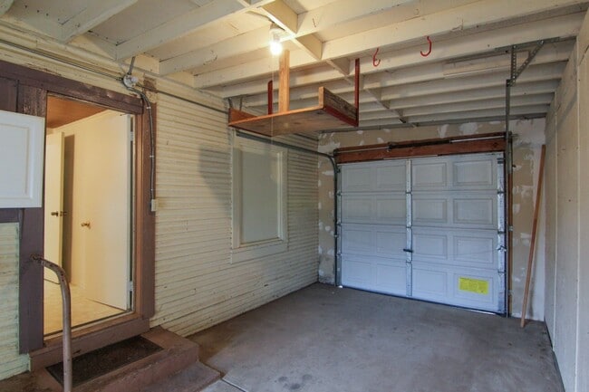 Building Photo - West830