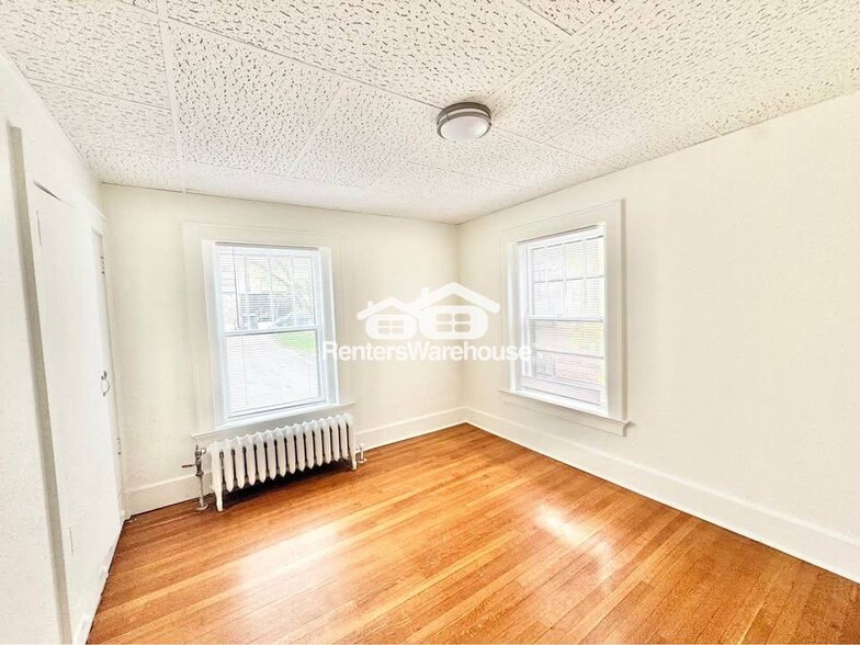 Building Photo - 3612 Ingersoll Ave