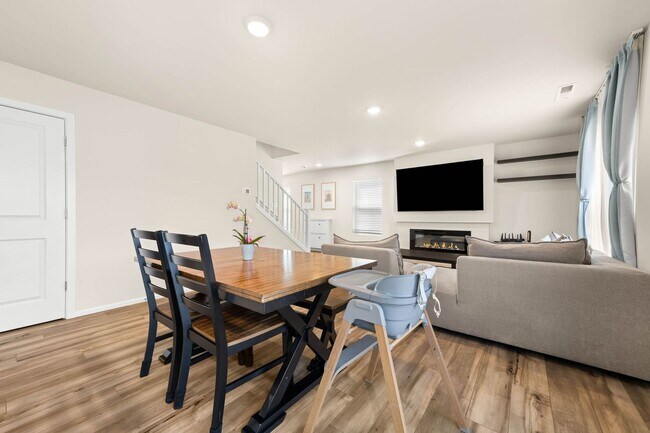 Building Photo - 15204 Prescott Lp SE