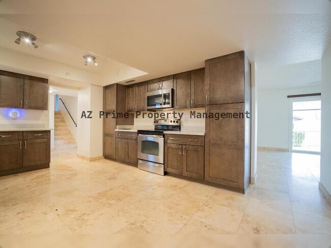 Building Photo - 1104 E Bell De Mar Dr