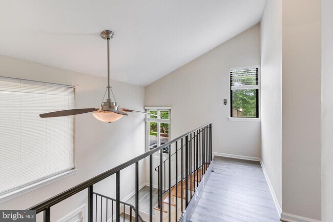 Building Photo - 7329 Split Rail Ln
