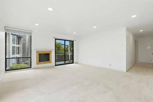 Building Photo - 1171 Compass Ln
