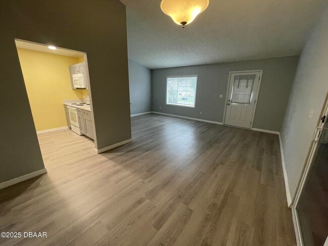 Building Photo - 15 Birdie Dr