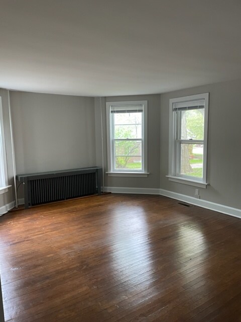 Building Photo - 1360 S Arch Ave