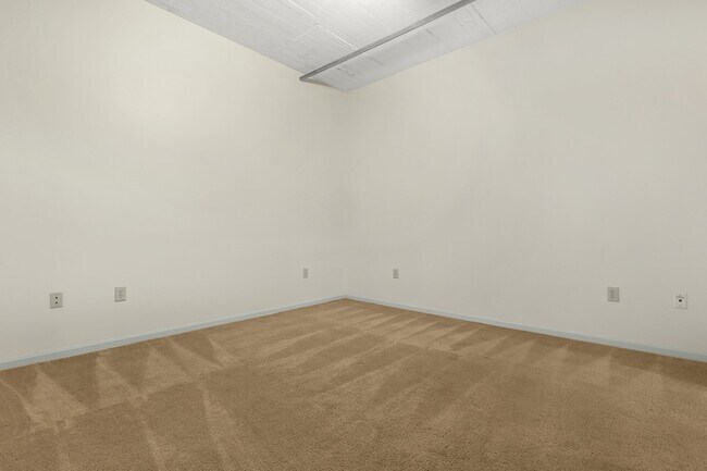 Building Photo - 221 N Front St