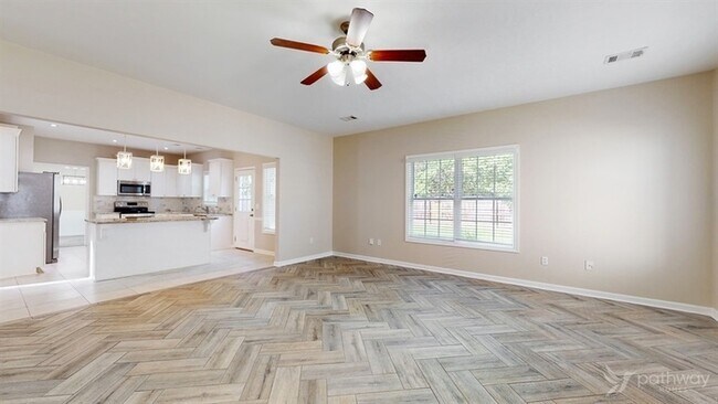 Building Photo - Move-in ready home in Loganville!
