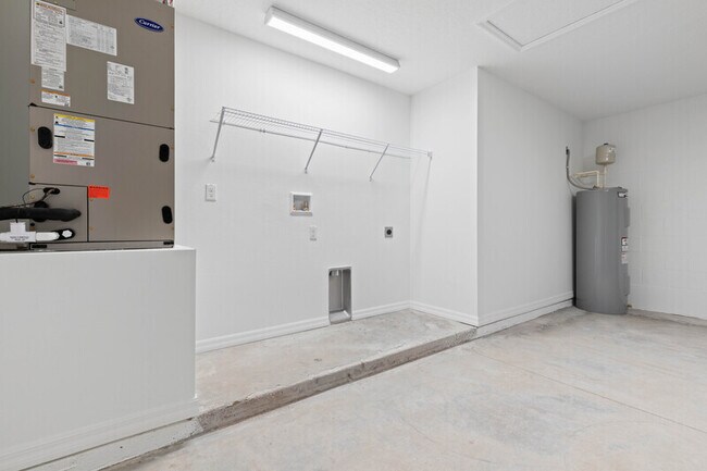 Building Photo - 5 Seabury Pl