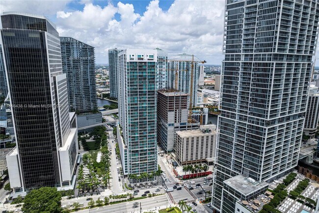 Primary Photo - 500 Brickell Ave