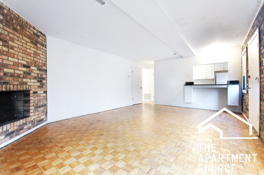 Building Photo - 1251 W Belden Ave
