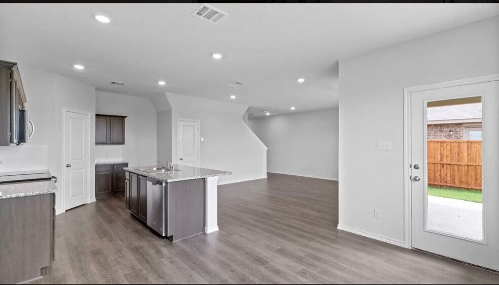Kitchen/dining - 3020 Frazier St