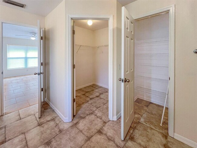 Building Photo - 3465 Tupelo Ave