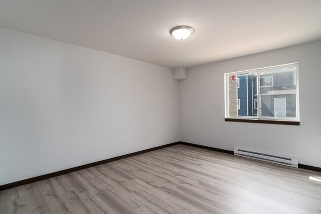 Building Photo - Modern 2 Bedroom, 2 Bathroom Residence wit...