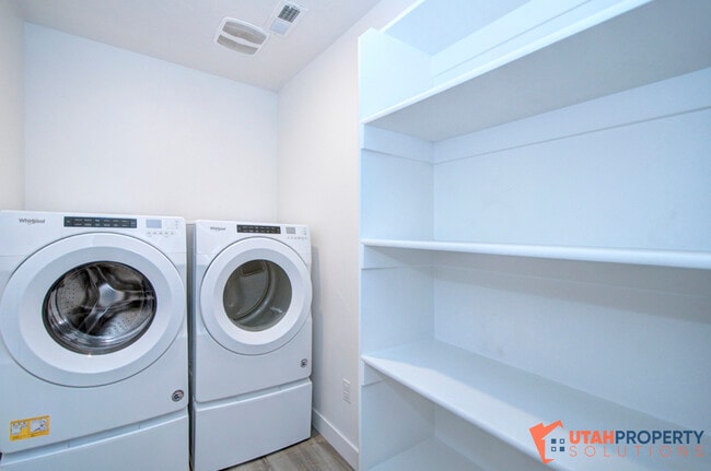 Building Photo - 763 N 3860 W