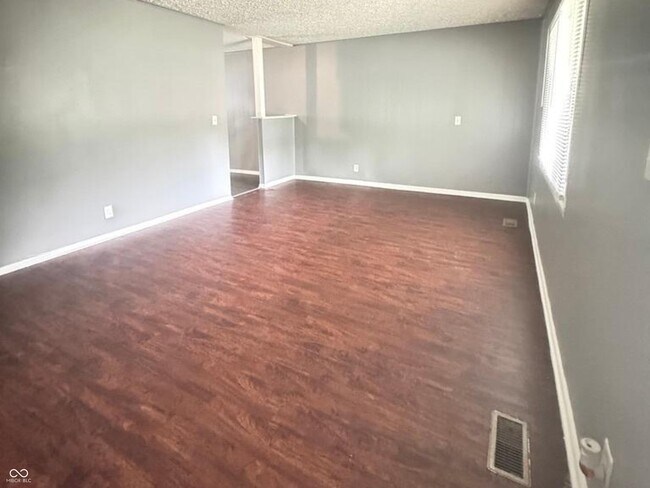 Building Photo - 4033 Biscayne Rd