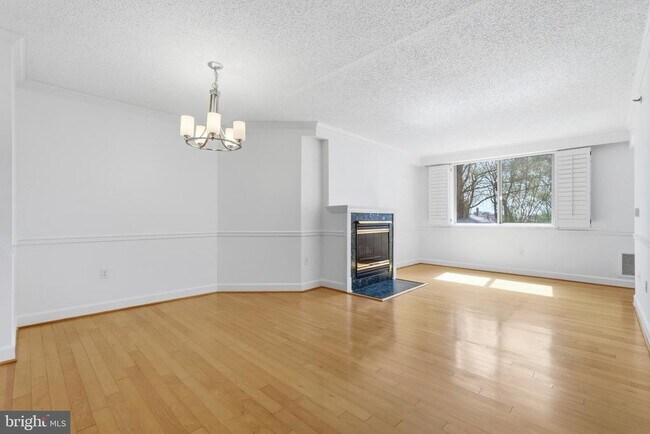 Building Photo - 1276 N Wayne St